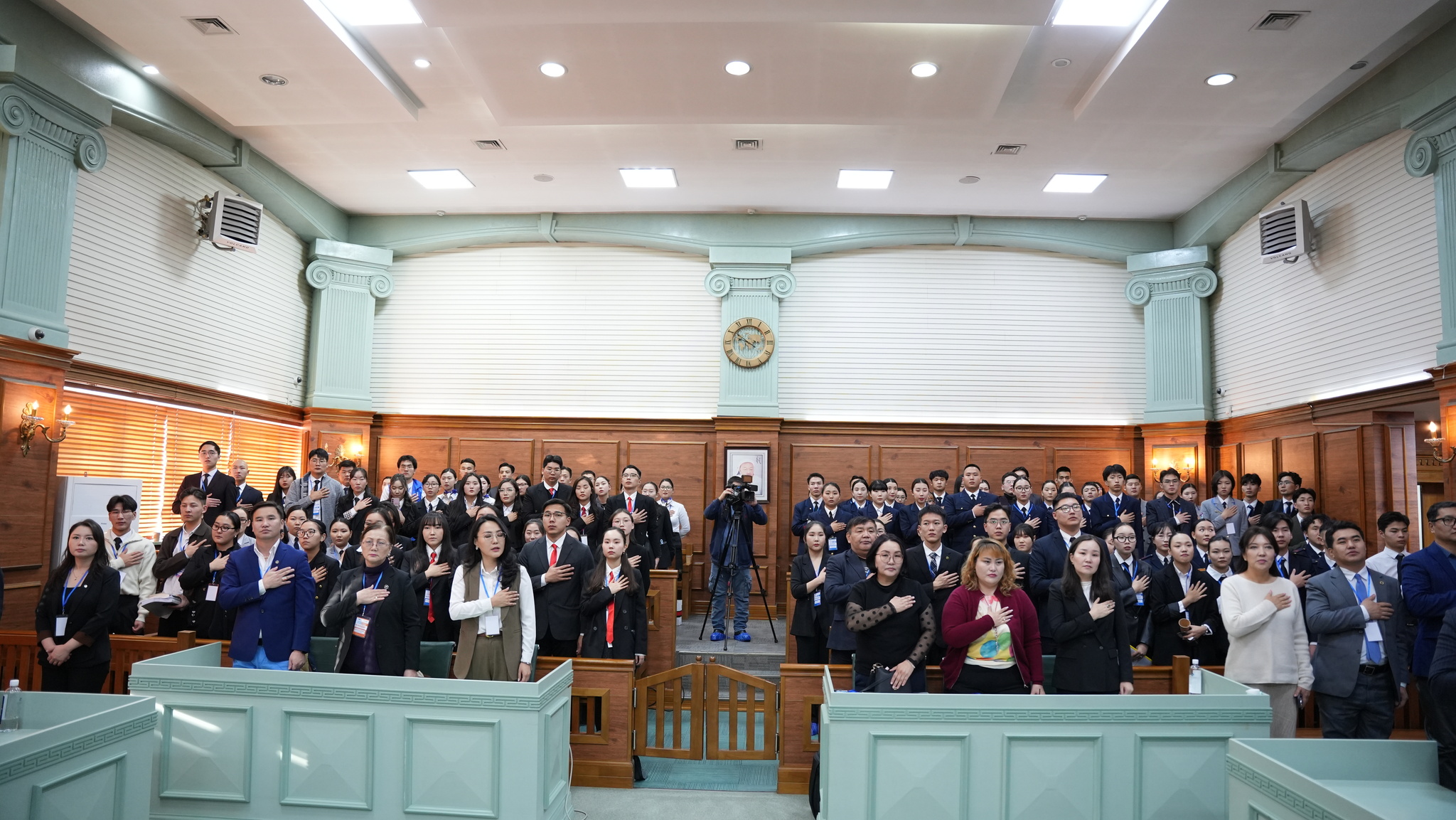 ЭРҮҮГИЙН ХЭРГИЙН ШҮҮХИЙН МЭТГЭЛЦЭЭНИЙ ТЭМЦЭЭН ЭХЭЛЛЭЭ