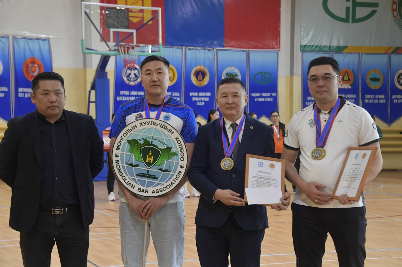 ОРХОН АЙМАГ ДАХЬ ТАГНУУЛЫН ГАЗРЫН  НЭРЭМЖИТ  ДАРТСЫН  ТЭМЦЭЭНД  ОРХОН АЙМАГ ДАХЬ ХУУЛЬЧДЫН БАГ  АМЖИЛТТАЙ ОРОЛЦЛОО