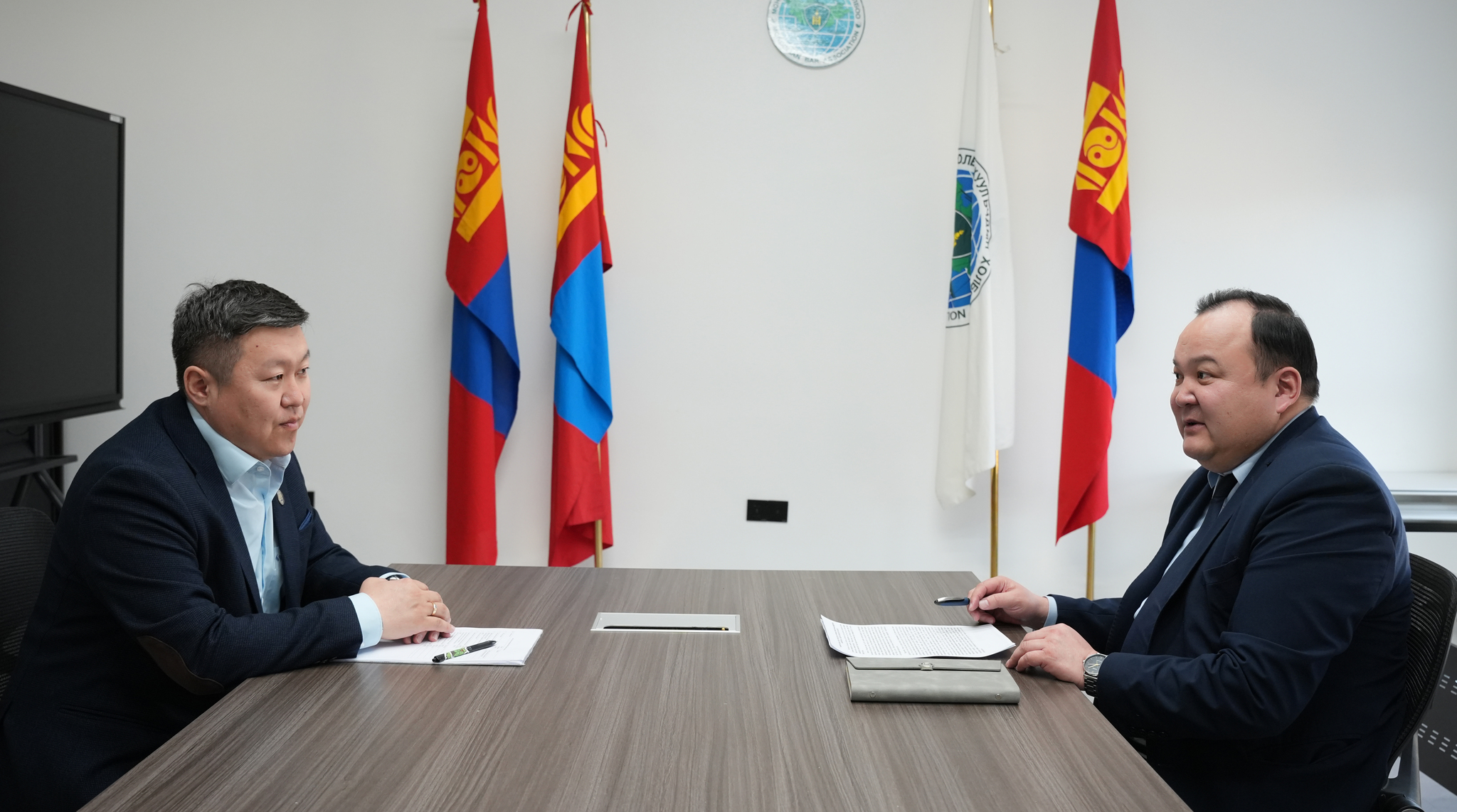 ХҮҮХДИЙН ЭРХИЙН ДЭД ХОРООНЫ ЗОХИЦУУЛАГЧААР ӨМГӨӨЛӨГЧ Г.БАТ-ОТГОНЫГ ТОМИЛЛОО